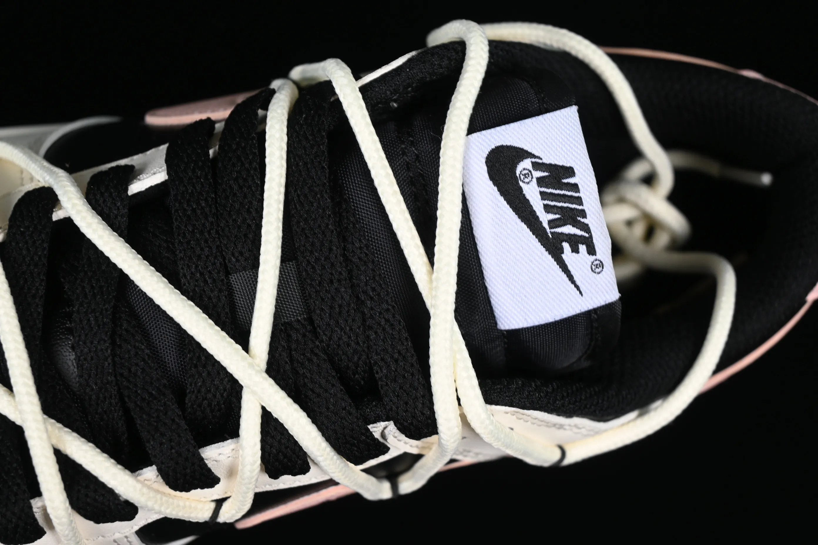 All Categories Nk SB Dunk Series Nk SB Dunk Low Low-top sneakers Nk Dunk Low Steam Puppet-Smoky Rose SB strap casual sneakers FD1232-001